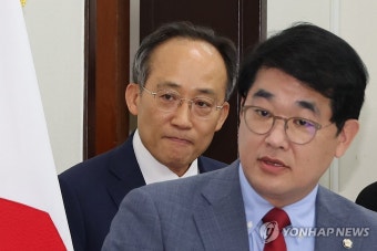 기자간담회 참석하는 추경호 원내대표