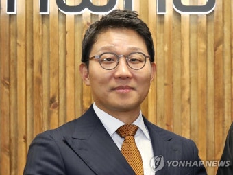 한화 최원호 감독·박찬혁 대표이사 자진 사퇴…정경배 감독대행(종합)