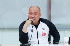 펜싱 여자 에페 구교동 코치