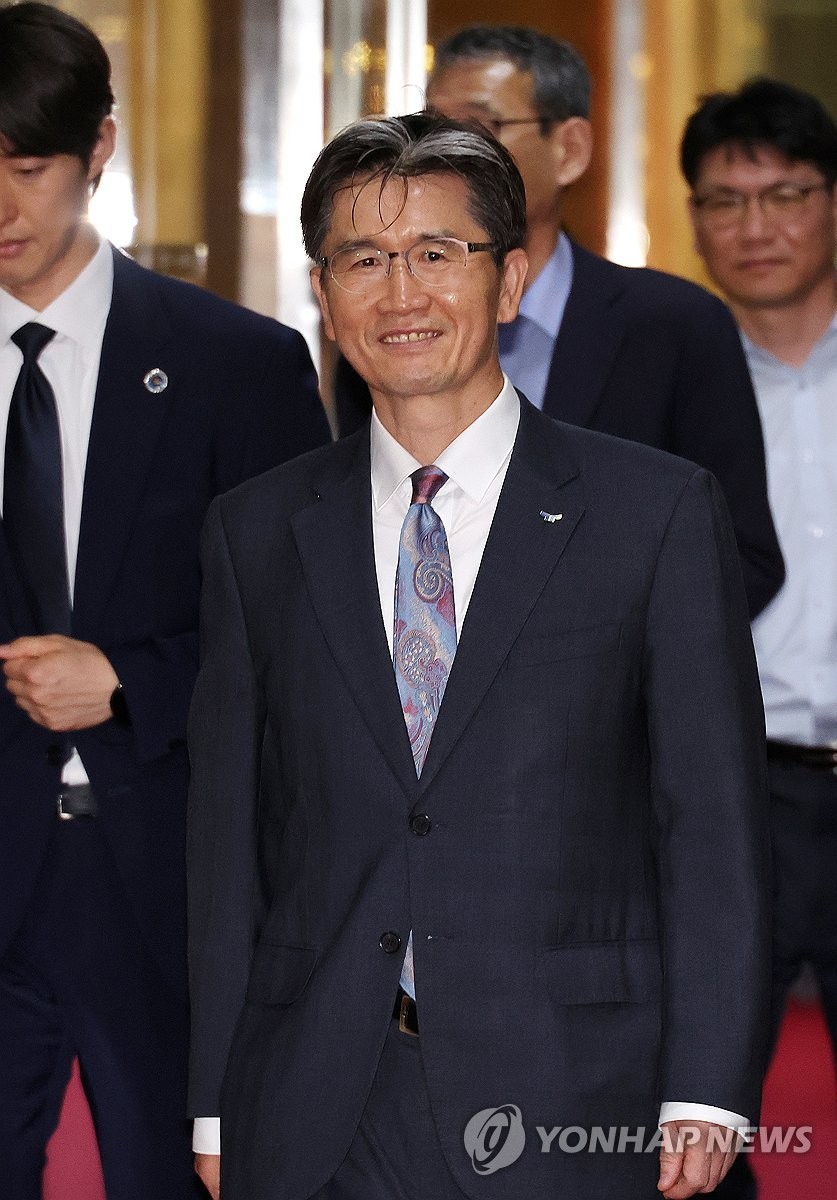 오동운 공수처장, 윤석열 대통령 강제구인 결정에 나서
