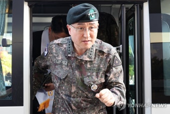 박안수 참모총장, 국회 국방위 감사서 북한 도발 지적하며 과학기술 강군 육성 다짐