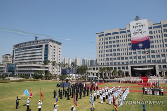 무함마드 UAE 대통령 국빈방문 블랙이글스 축하비행