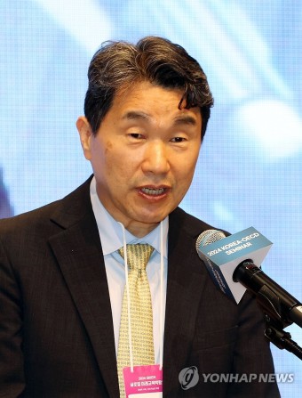 인사말 하는 이주호 부총리