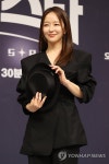 포즈 취하는 더 매직스타 박선영