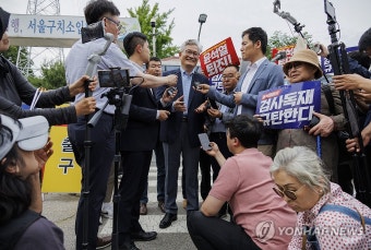 보석 석방 소감 말하는 송영길 대표