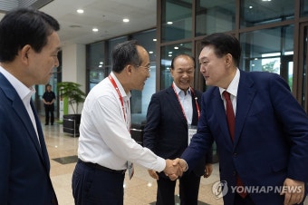 윤석열 대통령, 22대 국민의힘 국회의원 워크숍 참석