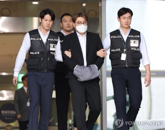 '음주 뺑소니 혐의' 김호중 검찰 송치