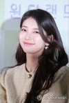 영화 원더랜드 정인 역의 수지