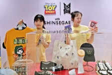 [게시판] 신세계 센텀시티에 토이 스토리 타이니탄 팝업 매장