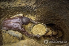 금광 찾기 갈수록 힘들어…작년 금 생산 겨우 0.5% 증가