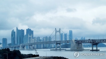 부산 광안대교 상판서 차량 5대 추돌로 6명 다쳐