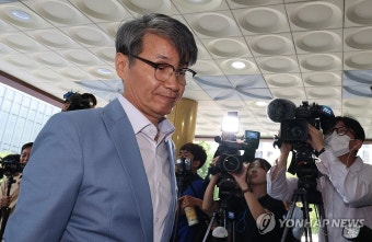 경찰서에 온 최재영 목사