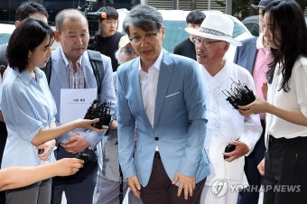 경찰서에 온 최재영 목사