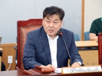 발언하는 이인재 최저임금위원회 위원장
