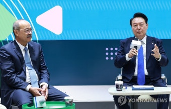 한-우즈베크 혁신 미래세대와의 대화, 발언하는 윤석열 대통령
