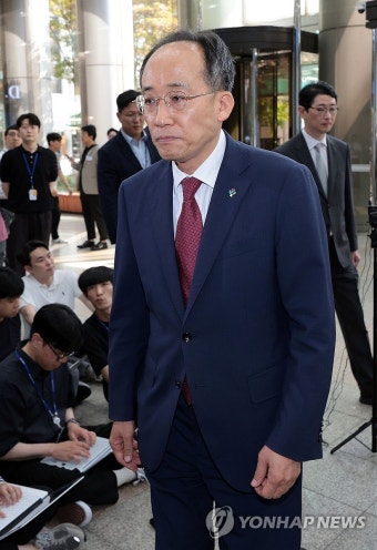 추경호 원내대표, 채상병 사건 신속수사 촉구 경찰청 방문