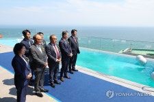 해운대보며 수영 즐길 수 있는 L7호텔 개관