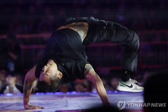 비보이 김홍열, 올림픽 최종 예선 16강 안착…파리행 보인다