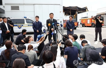 질문에 답하는 박순관 에스코넥 대표
