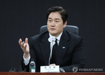 북한인권홍보대사 위촉 소감 밝히는 유지태