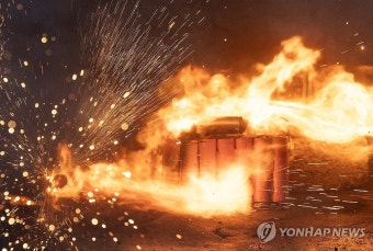 열폭주 일으키는 원통형 리튬 배터리