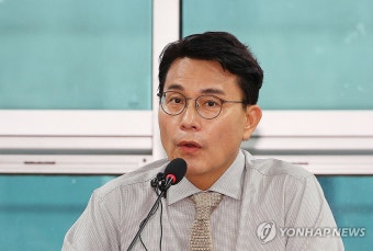 발언하는 윤상현 의원