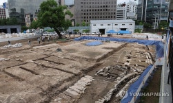 덕수궁 흥덕전이 있던 곳입니다