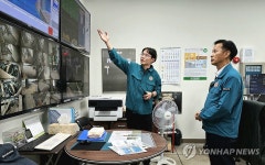 송명달 차관, 삼척항 지진해일 안전타워 점검