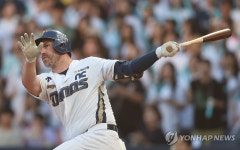 NC 데이비슨 힘찬 안타