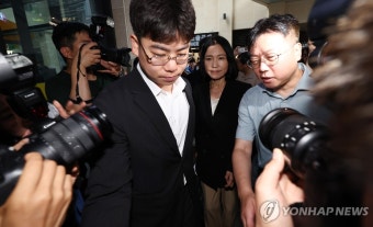 이진숙 후보자, 청문회 준비 사무실 첫 출근