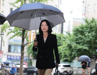이진숙 후보자, 청문회 준비 사무실 첫 출근