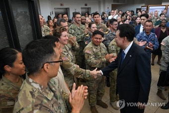 윤석열 대통령, 미 인도·태평양 사령부 방문해 장병들 격려