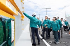 궁평2지하차도 점검하는 한화진 장관