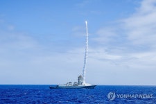 율곡이이함, 함대공유도탄 SM-2 발사