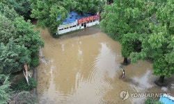 금호강 범람에 물바다된 식당가