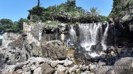 소정방폭포의 여름