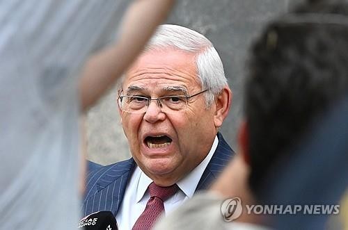 뇌물 혐의로 사퇴한 메넨데스, 앤디 김 미 연방상원의원 첫 한국계 탄생 가능성 높아져 