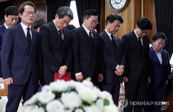 서울시교육청 서이초 교사 순직 1주기 공동 추모식