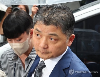 구속심사 법정 향하는 카카오 김범수