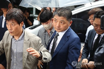 구속 갈림길 선 카카오 김범수