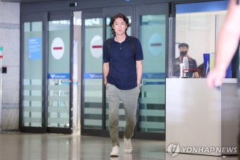 유럽 출장 마친 홍명보 감독