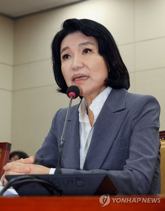 발언하는 이진숙 방송통신위원장 후보자