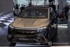 메르세데스-마이바흐 EQS 680 SUV 나이트 시리즈 공개