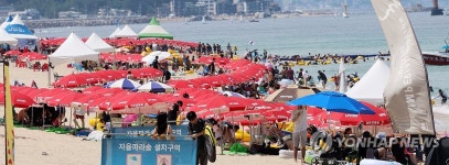 강릉 36.8도…강원 동해안 가장 높은 기온에 해수욕장 북적