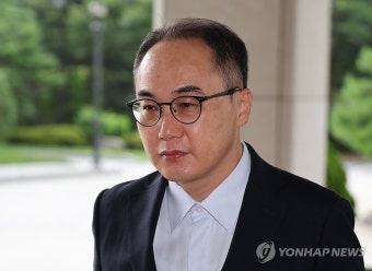 대검찰청 들어서는 이원석 검찰총장