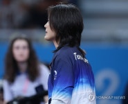 아쉬운 판정번복, 아쉬워하는 김미정 감독