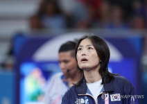 아쉬운 판정번복, 아쉬워하는 김미정 감독