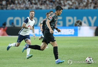 김민재 '거침없는 드리블'