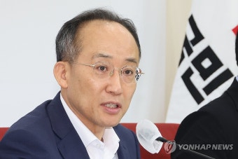 '정쟁 중단 선언' 제안하는 추경호 원내대표