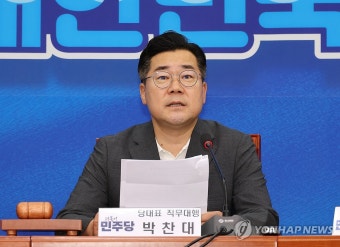 민주당 당대표 선거, 박찬대 vs 정청래 - 이재명 대통령과의 인연 강조, 내란 종식과 검찰 개혁 논점으로 신경전